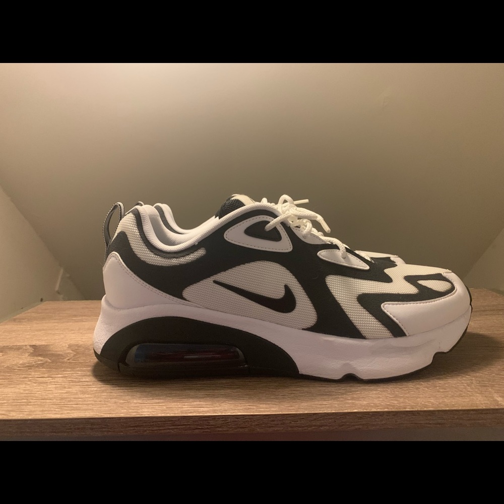 Nike Air Max 200